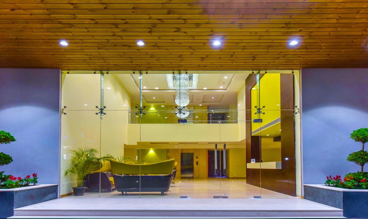 Hotel Atharva Ujjain Esterno foto